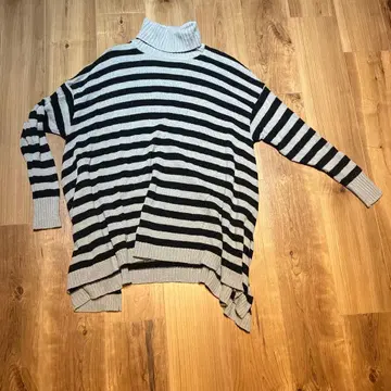 NARU 스트라이프 터틀넥 니트 오버 사이즈