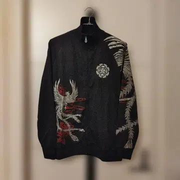 미사용 새상품 큐어 올 자수 저지 L