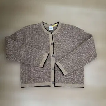 폴스미스 니트 가디건 베이지 계열 버튼 포함