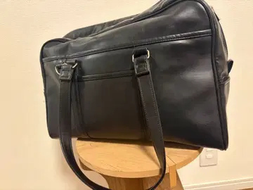 ELLE 블랙 숄더백 합성 피혁