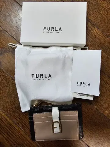 FURLA 가죽 코인 케이스