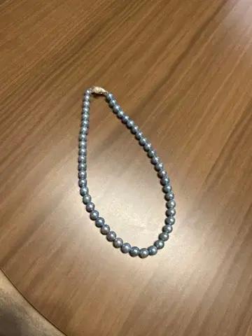 파란색 펄 목걸이