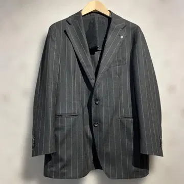 TAGLIATORE VESVIO 스트라이프 패턴 셋업 수트 딸리아또레