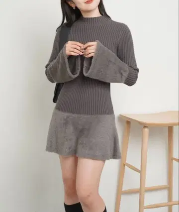 SALON by Chico 소매 페더 절개 니트 원피스