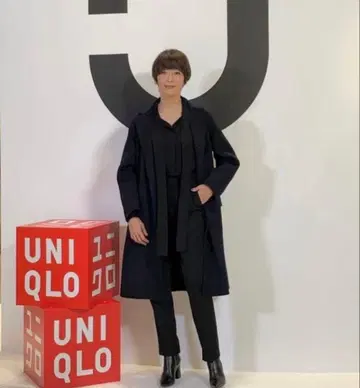 UNIQLO 블랙 체스터 코트
