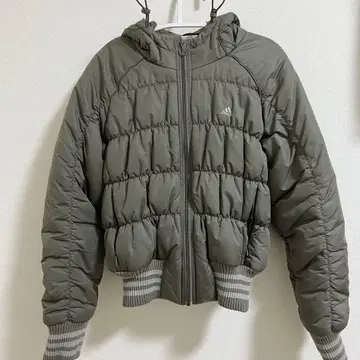 adidas 후드 부착 다운 자켓 카키 그레이