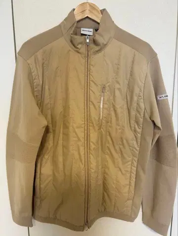 TaylorMade 베이지 웜 라이닝 풀 집업 스웨터 UN363