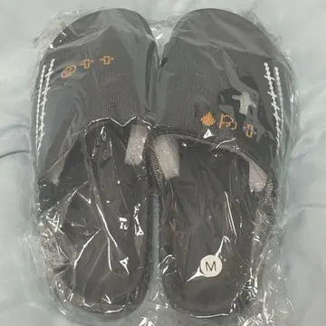 요네즈켄시 공상 샌들 M 사이즈