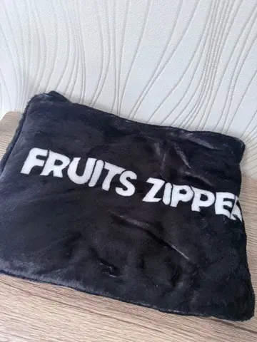 FRUITS ZIPPER 담요