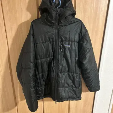 patagonia 블랙 다운 자켓 M