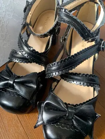 고스로리 펌프스