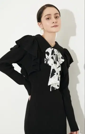 Snidel 스카프 리본 빅 칼라 머메이드 니트 원피스