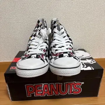 PEANUTS 체크 무늬 하이컷 스니커즈