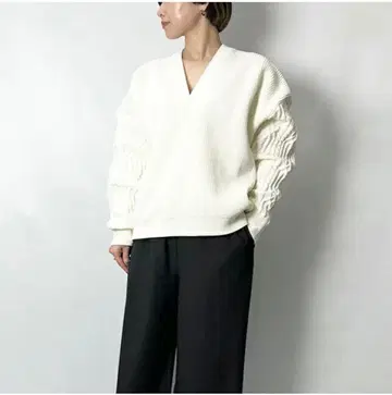 케이블 슬리브 니트 탑 림아크