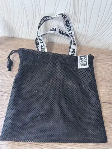FRUITS ZIPPER 메쉬 사코슈