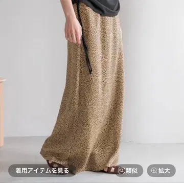 로리즈팜 스트레치 새틴 스커트 레오파드 무늬 M 사이즈