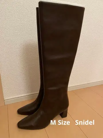 [ 새상품급 ] SNIDEL 다크 브라운 롱 부츠 중간 힐