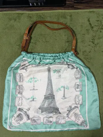 에펠탑 디자인 토트백