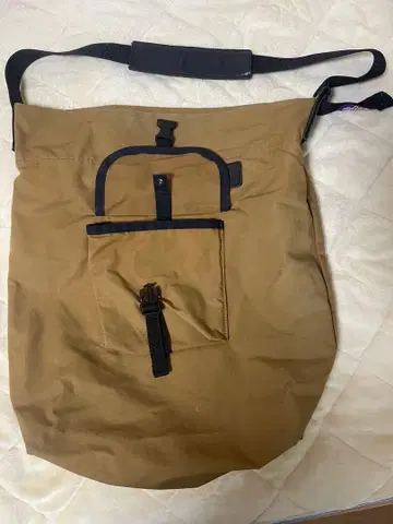 THE NORTH FACE 브라운 숄더백