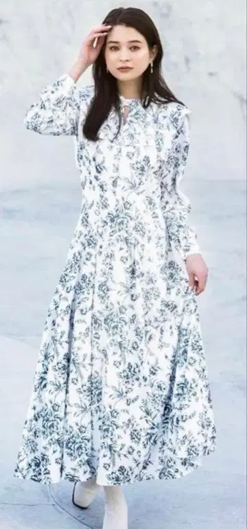 LILLIAN CARAT 리리안캐럿 세일러 카라 원피스