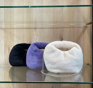 UNITED ARROWS 유나이티드 애로우즈 퍼 소재 백 블랙