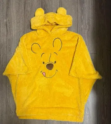 택 포함 새상품 푸우 복슬복슬 후드 부착 판초 M 사이즈