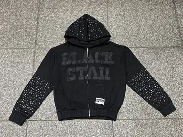BLACK STAR 스터드 후드티