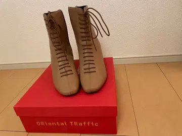 [새상품급] Oriental Traffic 베이지 레이스업 부츠