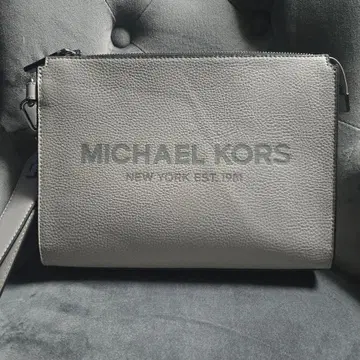 Michael Kors 마이클 코스 클러치백 파우치
