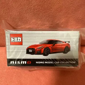 토미카 닛산 gtr 니스모 ( vibrant red )