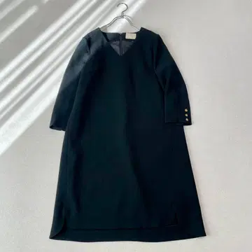 그레이스 클래스 V넥 원피스 골드 버튼 포멀 블랙 포멀