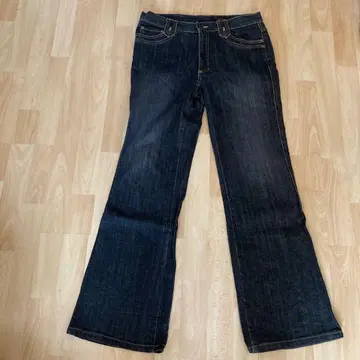 esche (월드) 다크 블루 부츠컷 데님