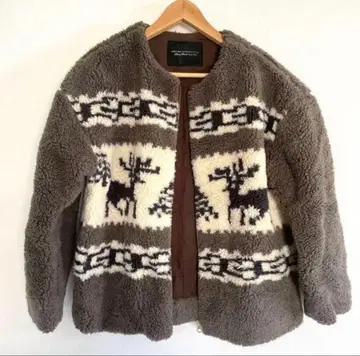 루돌프 무늬 보아 자켓