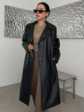 블랙 합성 피혁 롱 코트