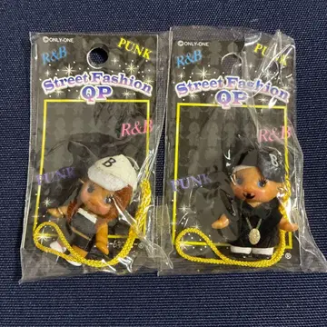 큐피 펜던트 스트랩 스트릿 패션 QP 펑크 2체 세트