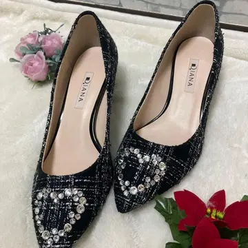 DIANA 비쥬 장식 블랙 펌프스 U 15204 24