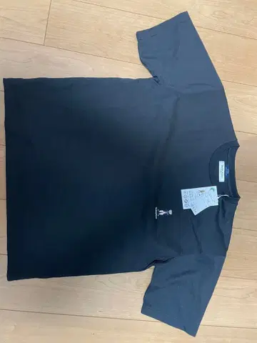 블랙 코튼 T셔츠 자수 캐릭터 포함