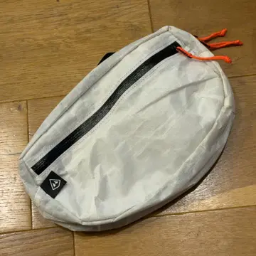 [ HMG ] VERSA 화이트 패니팩 하이퍼라이트 마운틴 기어