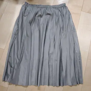 새상품 택 포함 레리안 플리츠 롱 스커트 빅 사이즈