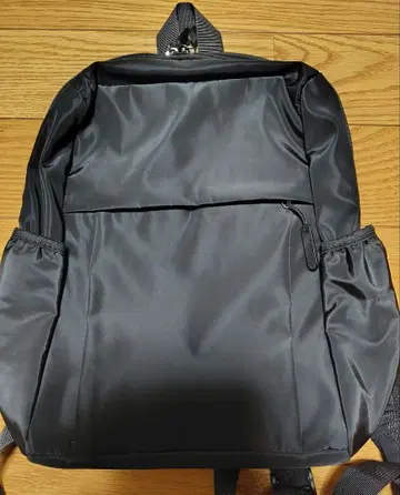 블랙 나일론 백팩 중형