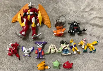 디지몬 피규어 묶음 판매