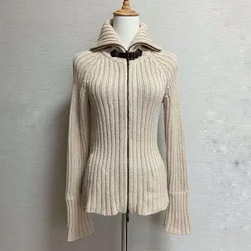 폭시 니트 자켓 사이즈 40