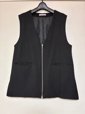 지퍼 베스트 블랙