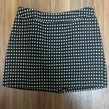 물방울 패턴 타이트 스커트 블랙과 화이트