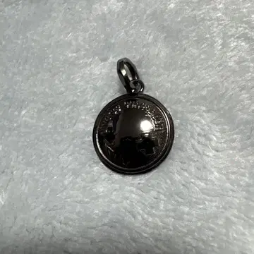 GARNI 가르니 블랙 원형 펜던트 탑