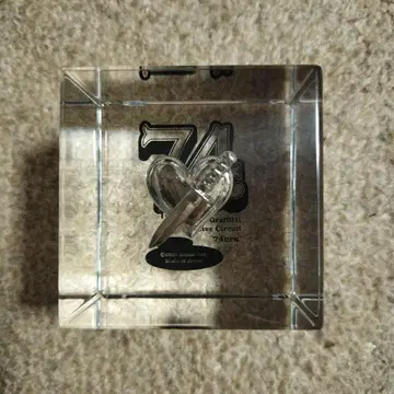 포르노그라피티 페이퍼 웨이트