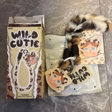 CRYBABY WILD but CUTIE 스마트폰 스트랩