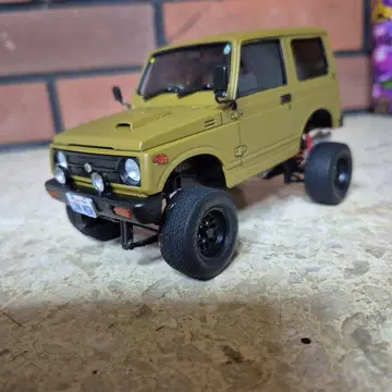 완성품 프라모델