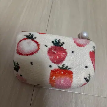 FEILER 딸기 무늬 파우치