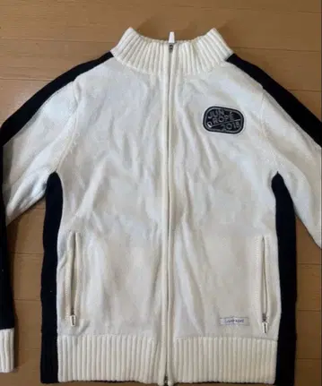 준앤로페 여성용 아우터 M 니트 골프웨어